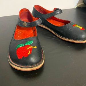Camper Twin apple Mary-Jane’s. EUR 38